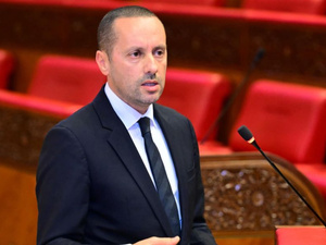 وزير الصحة يتفقد مستشفى الحسن الثاني بأكادير بعد احتجاجات المواطنين وزير الصحة يتفقد مستشفى الحسن الثاني بأكادير بعد احتجاجات المواطنين