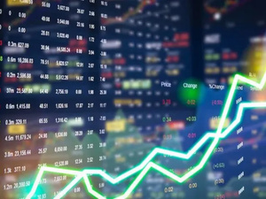 المستثمرون المؤسساتيون يتوقعون خفض سعر الفائدة قبل نهاية 2025