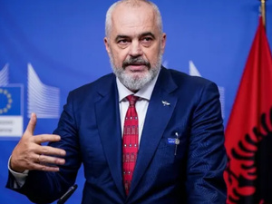 دييلا : وزيرة الذكاء الاصطناعي في ألبانيا... ثورة إدارية أم مهزلة ديمقراطية؟ دييلا : وزيرة الذكاء الاصطناعي في ألبانيا... ثورة إدارية أم مهزلة ديمقراطية؟