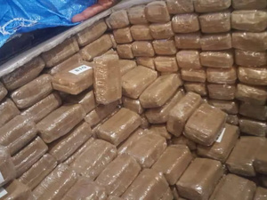 الأمن المغربي يجهض محاولة تهريب 196 كلغ من الشيرا بمعبر الكركارات