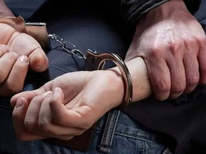 عنف وتهريب: اعتداء على طاقم طبي بمراكش يكشف تورط تاجر مخدرات صلبة مبحوث عنه عنف وتهريب: اعتداء على طاقم طبي بمراكش يكشف تورط تاجر مخدرات صلبة مبحوث عنه