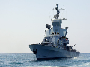 البحرية الإسرائيلية تعترض أسطول الصمود المتجه إلى غزة وتعتقل ناشطين البحرية الإسرائيلية تعترض أسطول الصمود المتجه إلى غزة وتعتقل ناشطين