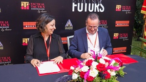 تاكتيكال تاكتكس تعلن شراكة RSE مع مؤسسة دار سي حماد واتفاقاً حصرياً مع Modatric لتعزيز الصادرات نحو أميركا الشمالية تاكتيكال تاكتكس تعلن شراكة RSE مع مؤسسة دار سي حماد واتفاقاً حصرياً مع Modatric لتعزيز الصادرات نحو أميركا الشمالية