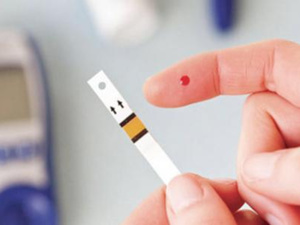 ابتكار روسي: مستشعر جديد يقيس سكر الدم دون وخز الجلد ابتكار روسي: مستشعر جديد يقيس سكر الدم دون وخز الجلد