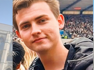 انتحار طالب بجامعة غلاسكو بعد إشعار خاطئ بعدم أهليته للتخرج: مأساة تهز الأوساط الأكاديمية البريطانية انتحار طالب بجامعة غلاسكو بعد إشعار خاطئ بعدم أهليته للتخرج: مأساة تهز الأوساط الأكاديمية البريطانية