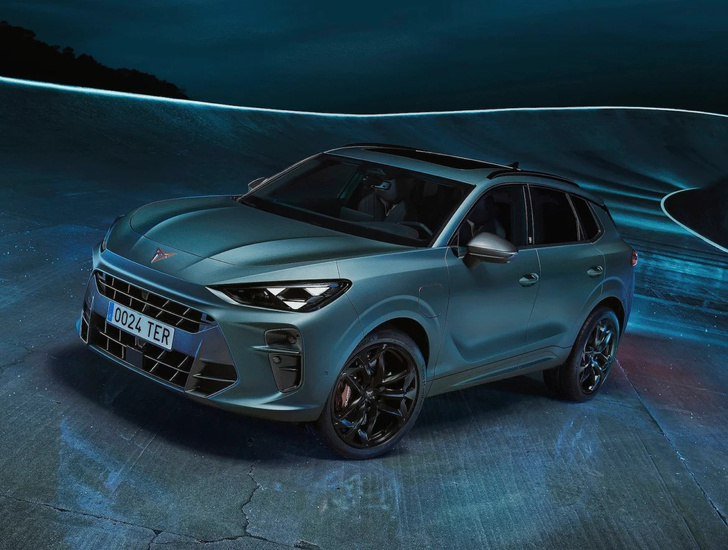 ​CUPRA تكشف عن Terramar PHEV: SUV هجين ثوري