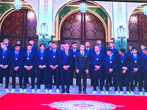 مشهد وطني مؤثر.. ولي العهد يحتفي بجيل الأمل "أشبال الأطلس" مشهد وطني مؤثر.. ولي العهد يحتفي بجيل الأمل "أشبال الأطلس"