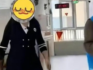 فضيحة دار رعاية صينية: “رقصة الدواء” تثير غضباً واسعاً وتحقيقاً رسمياً فضيحة دار رعاية صينية: “رقصة الدواء” تثير غضباً واسعاً وتحقيقاً رسمياً