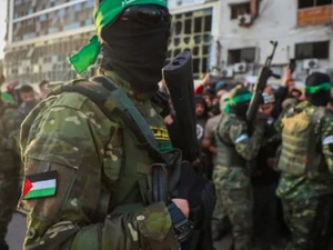 تصعيد إسرائيلي جديد في خان يونس وسط محاولات أمريكية لتثبيت وقف إطلاق النار في غزة تصعيد إسرائيلي جديد في خان يونس وسط محاولات أمريكية لتثبيت وقف إطلاق النار في غزة