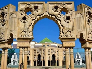 المغرب والأندلس يوقعان اتفاقًا لترميم جناح الحسن الثاني بإشبيلية المغرب والأندلس يوقعان اتفاقًا لترميم جناح الحسن الثاني بإشبيلية