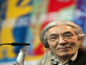 فرنسا تضغط للإفراج عن الكاتب بوعلام صنصال والصحافي كريستوف غليز المعتقلين في الجزائر فرنسا تضغط للإفراج عن الكاتب بوعلام صنصال والصحافي كريستوف غليز المعتقلين في الجزائر