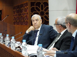 وزير الداخلية المغربي يحذر من التلاعب بأموال وأراضي الجماعات الترابية ويؤكد على محاسبة المخالفين وزير الداخلية المغربي يحذر من التلاعب بأموال وأراضي الجماعات الترابية ويؤكد على محاسبة المخالفين