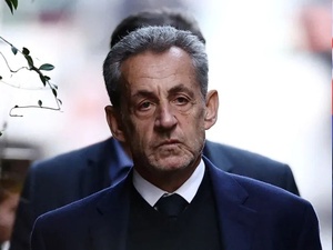 القرار التاريخي لمحكمة باريس: ساركوزي يعود للحرية تحت الرقابة القضائية