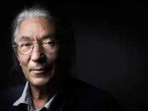 قضية أدبية تتحول إلى أزمة دبلوماسية بين الجزائر وأوروبا قضية أدبية تتحول إلى أزمة دبلوماسية بين الجزائر وأوروبا