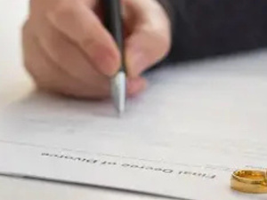 ارتفاع بنسبة 17,44% في توثيق عقود الزواج خلال 2024 ارتفاع بنسبة 17,44% في توثيق عقود الزواج خلال 2024