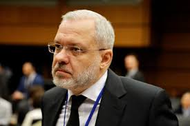 ملف فساد جديد يضرب حكومة كييف... والعدالة تقترب من الدائرة المقربة للرئيس زيلينسكي