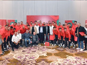 الجامعة تكرم نجوم الكرة الوطنية في أجواء مؤثرة الجامعة تكرم نجوم الكرة الوطنية في أجواء مؤثرة