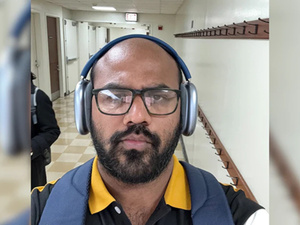 هجوم بشوكة معدنية على متن طائرة “لوفتهانزا”… رحلة مرعبة تنتهي باعتقال راكب هندي في بوسطن هجوم بشوكة معدنية على متن طائرة “لوفتهانزا”… رحلة مرعبة تنتهي باعتقال راكب هندي في بوسطن