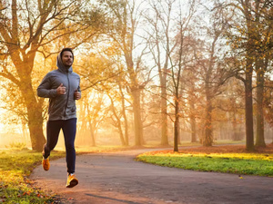 التمرين الصباحي المبكر قد يؤثر سلبًا على نوم الرياضيين التمرين الصباحي المبكر قد يؤثر سلبًا على نوم الرياضيين