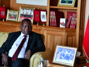 مجلس المستشارين يحتضن ندوة وطنية حول السياسات المالية والحوار الاجتماعي مجلس المستشارين يحتضن ندوة وطنية حول السياسات المالية والحوار الاجتماعي