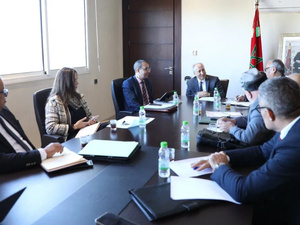 قضية طرد التلميذة المنقبة تعود للواجهة والوزير يأمر بإعادتها إلى مقعدها الدراسي