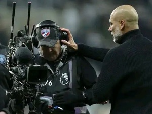 بيب غوارديولا يثير الجدل بتصرفاته الغاضبة عقب خسارة مانشستر سيتي