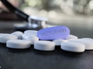 ميتفورمين… دواء قديم يفتح آفاقاً جديدة لمرضى السكري من النوع الأول ميتفورمين… دواء قديم يفتح آفاقاً جديدة لمرضى السكري من النوع الأول