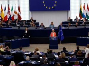 البرلمان الأوروبي يؤكد شرعية المنتجات المغربية القادمة من الأقاليم الجنوبية البرلمان الأوروبي يؤكد شرعية المنتجات المغربية القادمة من الأقاليم الجنوبية