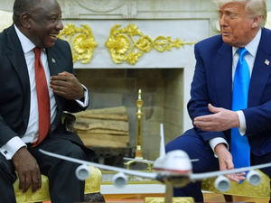 ترامب يستبعد جنوب إفريقيا : لا دعوة لـقمة "العشرين" ولا دولار واحد من الدعم الأمريكي ترامب يستبعد جنوب إفريقيا : لا دعوة لـقمة "العشرين" ولا دولار واحد من الدعم الأمريكي