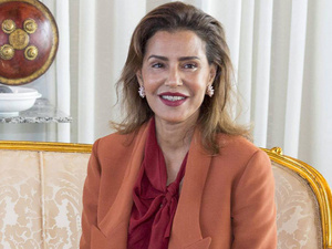 الأميرة للا مريم تشرف على تدشين “البازار التضامني” بالمكتبة الوطنية بالرباط الأميرة للا مريم تشرف على تدشين “البازار التضامني” بالمكتبة الوطنية بالرباط