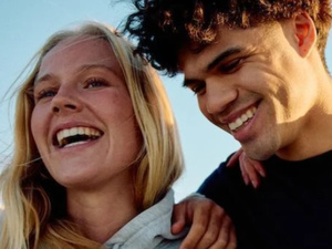 العلاقات بعد الحب: كيف يعيد الجيل الجديد تعريف الروابط العاطفية بعد الانفصال