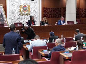 لجنة المالية بمجلس المستشارين تصادق على الجزء الأول من مشروع قانون المالية 2026 بالأغلبية لجنة المالية بمجلس المستشارين تصادق على الجزء الأول من مشروع قانون المالية 2026 بالأغلبية