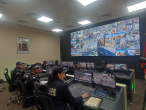 افتتاح قاعة متطورة للمراقبة والتحكم بالكاميرات لتعزيز الأمن في المدينة العتيقة بمراكش افتتاح قاعة متطورة للمراقبة والتحكم بالكاميرات لتعزيز الأمن في المدينة العتيقة بمراكش