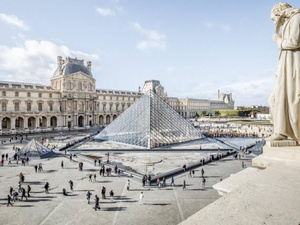 باريس تحبس المشتبه به الرابع في سرقة متحف اللوفر بعد أسبوع من اعتقاله باريس تحبس المشتبه به الرابع في سرقة متحف اللوفر بعد أسبوع من اعتقاله