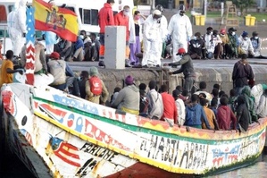 انخفاض كبير في أعداد المهاجرين المغادرين من المغرب إلى جزر الكناري خلال النصف الأول من 2025 انخفاض كبير في أعداد المهاجرين المغادرين من المغرب إلى جزر الكناري خلال النصف الأول من 2025