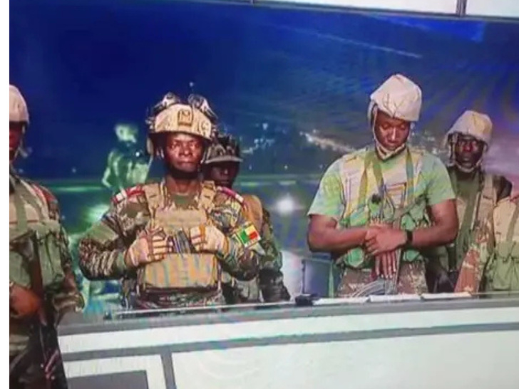 محاولة انقلاب في بنين… الجيش يستعيد السيطرة والرئيس تالون في أمان محاولة انقلاب في بنين… الجيش يستعيد السيطرة والرئيس تالون في أمان