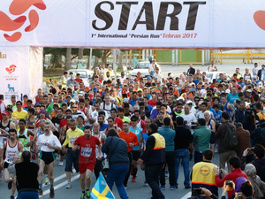 إيران.. ملاحقات قضائية ضد نساء شاركن في ماراثون بلا حجاب