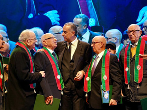 زيارات إنسانية لمتقاعدي الشرطة: مبادرة تضامنية تعكس العمق الاجتماعي لأسرة الأمن الوطني زيارات إنسانية لمتقاعدي الشرطة: مبادرة تضامنية تعكس العمق الاجتماعي لأسرة الأمن الوطني