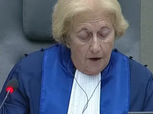 المحكمة الجنائية الدولية تدين علي كوشيب: 20 سنة سجناً لقائد الميليشيا المتهم بجرائم إبادة في دارفور المحكمة الجنائية الدولية تدين علي كوشيب: 20 سنة سجناً لقائد الميليشيا المتهم بجرائم إبادة في دارفور