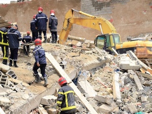 فاس على وقع الصدمة.. انهيار عمارتين يكشف اختلالات خطيرة في جودة البناء فاس على وقع الصدمة.. انهيار عمارتين يكشف اختلالات خطيرة في جودة البناء