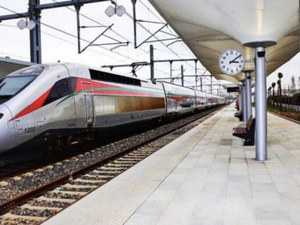 القمة الرابعة لصناعة السكك الحديدية بالمغرب تتوج بإنجازات واستثمارات ضخمة القمة الرابعة لصناعة السكك الحديدية بالمغرب تتوج بإنجازات واستثمارات ضخمة