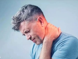 متلازمة نادرة تربط بين الرقبة واللسان متلازمة نادرة تربط بين الرقبة واللسان