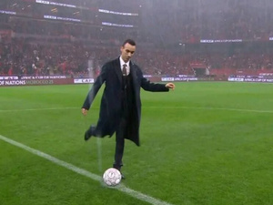 ولي العهد الأمير مولاي الحسن يشرف على افتتاح النسخة الـ35 من كأس إفريقيا للأمم ولي العهد الأمير مولاي الحسن يشرف على افتتاح النسخة الـ35 من كأس إفريقيا للأمم