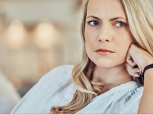 متلازمة القلب المتجمد: لماذا يصعب التعافي بعد الانفصال؟ متلازمة القلب المتجمد: لماذا يصعب التعافي بعد الانفصال؟