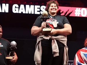 جدل في بطولة العالم لرفع الأثقال بعد تجريد "أقوى امرأة" من اللقب