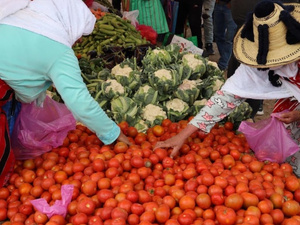 بنك المغرب يحافظ على سعر الفائدة عند 2,25% لدعم الاستقرار النقدي وخفض التضخم بنك المغرب يحافظ على سعر الفائدة عند 2,25% لدعم الاستقرار النقدي وخفض التضخم