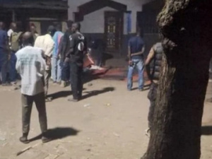 انفجار داخل مسجد في شمال شرقي نيجيريا يخلف قتلى وجرحى انفجار داخل مسجد في شمال شرقي نيجيريا يخلف قتلى وجرحى