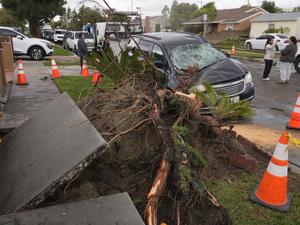 200 منزل مهدد وأكثر من 3 قتلى: جنوب كاليفورنيا تحت حالة الطوارئ 200 منزل مهدد وأكثر من 3 قتلى: جنوب كاليفورنيا تحت حالة الطوارئ