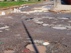 الأمطار تكشف ضعف البنية التحتية الطرقية في مدينة المحمدية الأمطار تكشف ضعف البنية التحتية الطرقية في مدينة المحمدية