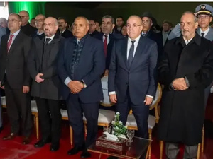 وزير الفلاحة يحضر حفل تخرج فوج 2025 من المؤسسات الثلاث للتعليم الفلاحي بمكناس وزير الفلاحة يحضر حفل تخرج فوج 2025 من المؤسسات الثلاث للتعليم الفلاحي بمكناس